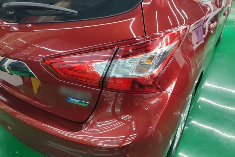 Used Nissan Tiida 2016 1.6L CVT Cool Dynamic Edition Right Rear Taillight
