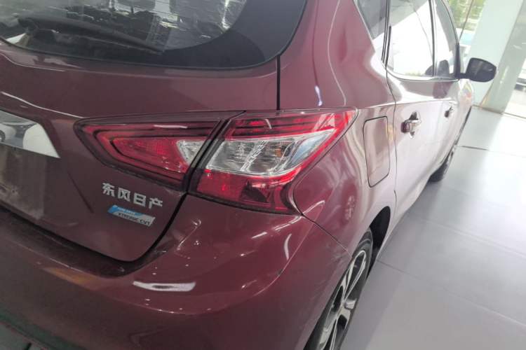 Used Nissan Tiida 2016 1.6L CVT Smart Drive Edition Right Rear Taillight