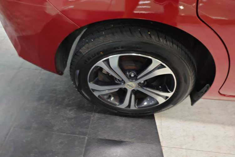 Used Nissan Tiida 2016 1.6L CVT Smart Drive Edition Right Rear Wheel Hub