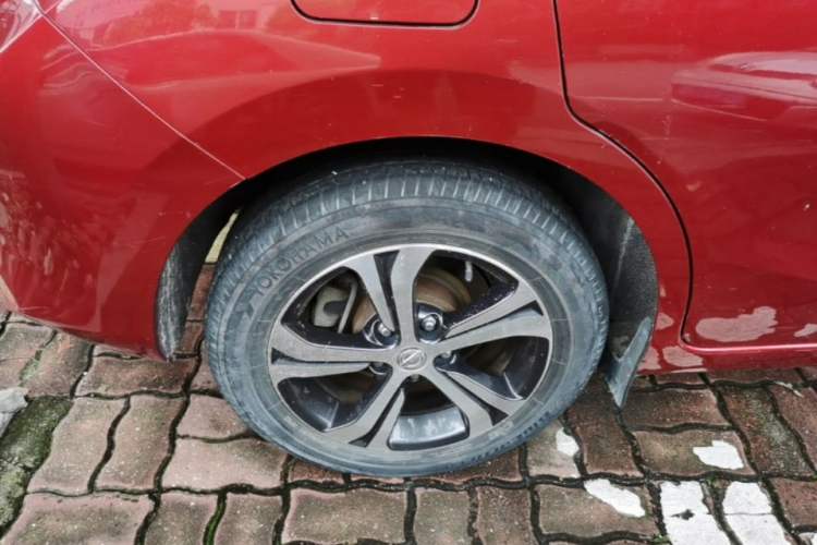 Used Nissan Tiida 2016 1.6L CVT Smart Drive Edition Right Rear Wheel Hub