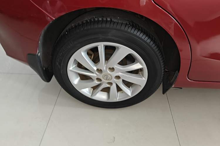 Used Nissan Tiida 2016 1.6L CVT Cool Dynamic Edition Right Rear Wheel Hub