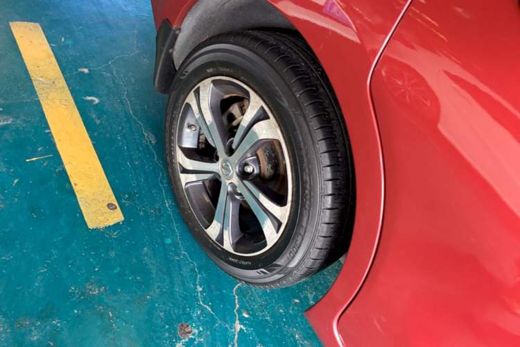 Used Nissan Tiida 2016 1.6L CVT Smart Drive Edition Right Rear Wheel Hub