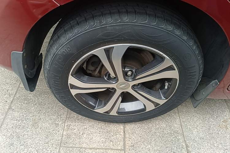 Used Nissan Tiida 2016 1.6L CVT Smart Drive Edition Right Rear Wheel Hub