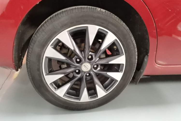Used Nissan Tiida 2016 1.6L CVT ZhiZun Edition Right Rear Wheel Hub