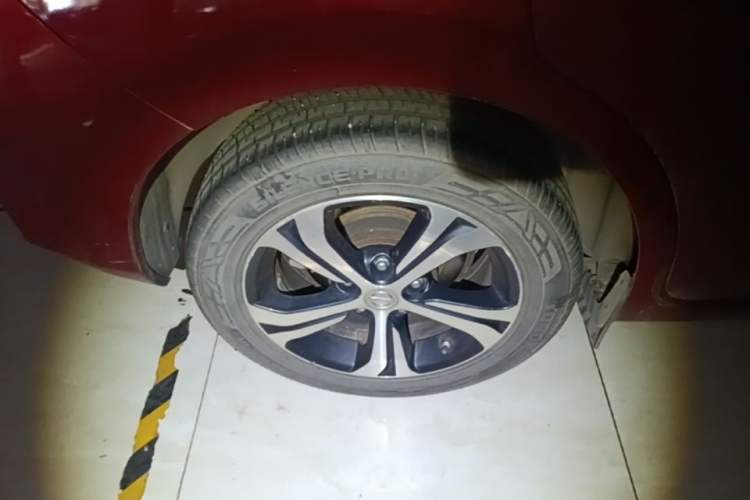 Used Nissan Tiida 2016 1.6L CVT Smart Drive Edition Right Rear Wheel Hub