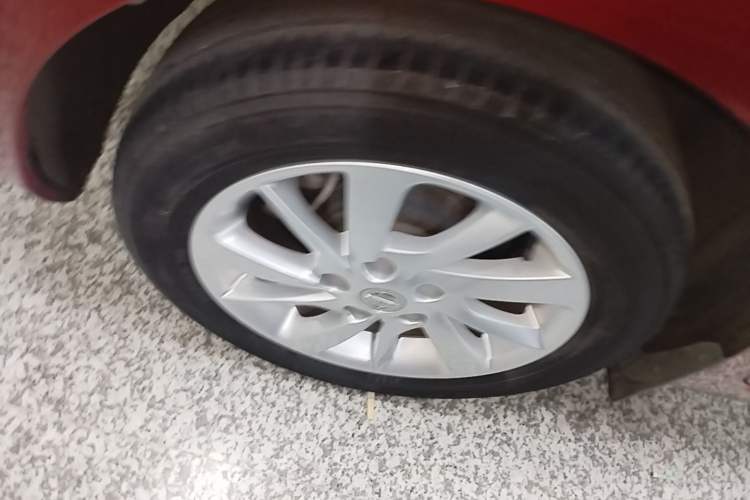 Used Nissan Tiida 2016 1.6L CVT Cool Dynamic Edition Right Rear Wheel Hub