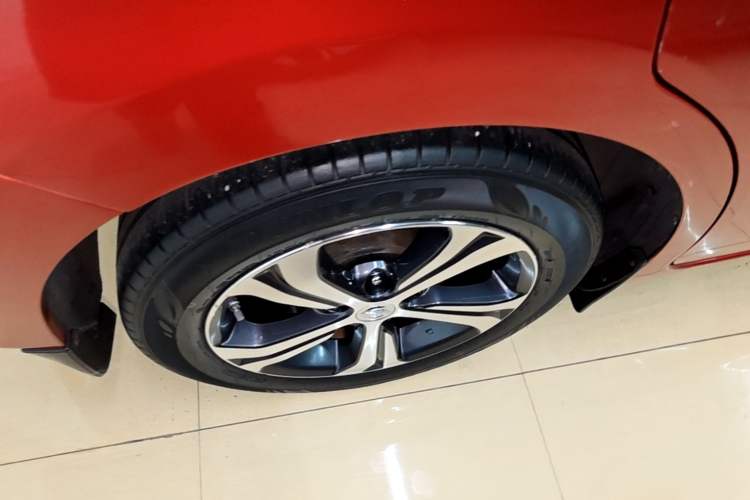 Used Nissan Tiida 2016 1.6L CVT Smart Drive Edition Right Rear Wheel Hub