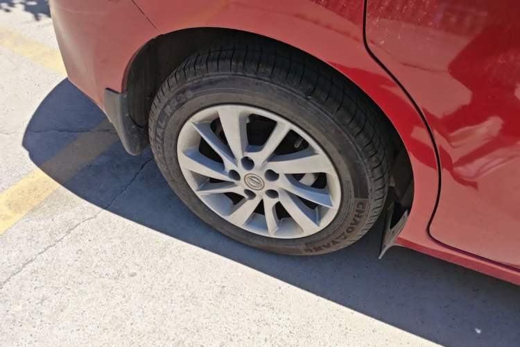 Used Nissan Tiida 2016 1.6L CVT Cool Dynamic Edition Right Rear Wheel Hub