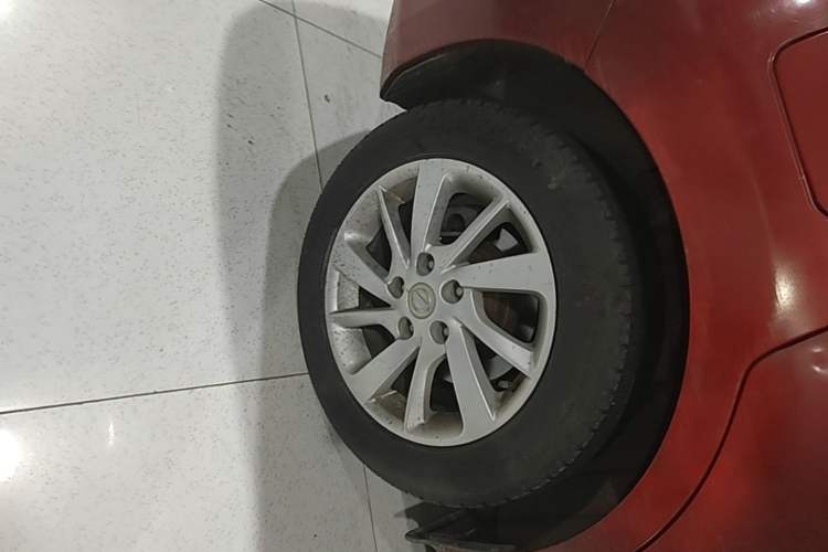 Used Nissan Tiida 2016 1.6L CVT Cool Dynamic Edition Right Rear Wheel Hub
