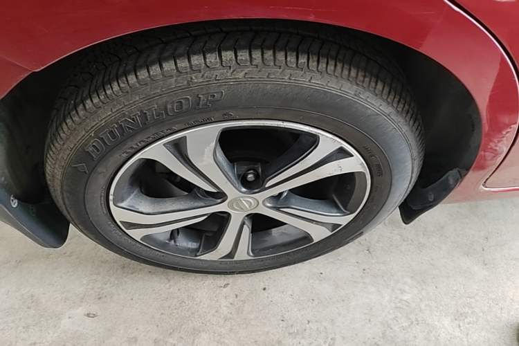 Used Nissan Tiida 2016 1.6L CVT Smart Drive Edition Right Rear Wheel Hub