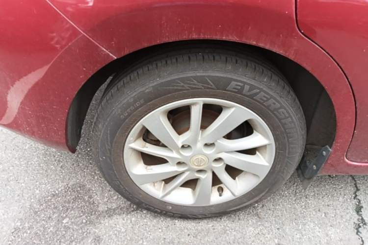 Used Nissan Tiida 2016 1.6L CVT Cool Dynamic Edition Right Rear Wheel Hub