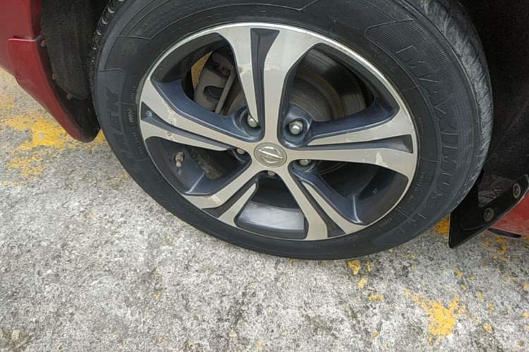Used Nissan Tiida 2016 1.6L CVT Smart Drive Edition Right Rear Wheel Hub