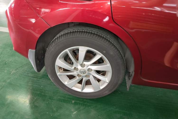 Used Nissan Tiida 2016 1.6L CVT Cool Dynamic Edition Right Rear Wheel Hub