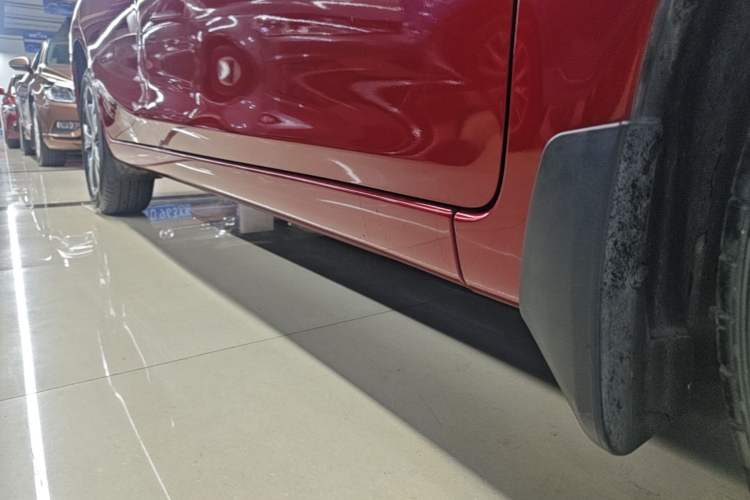 Used Nissan Tiida 2016 1.6L CVT Smart Drive Edition Right Side Sill