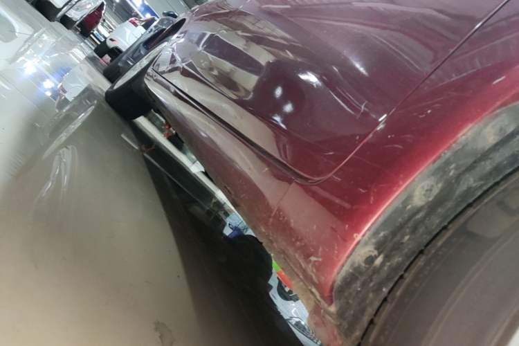 Used Nissan Tiida 2016 1.6L CVT Cool Dynamic Edition Right Side Sill