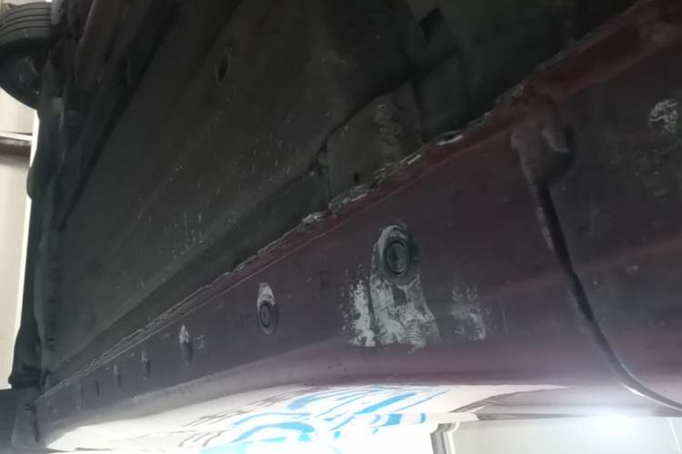 Used Nissan Tiida 2016 1.6L CVT ZhiZun Edition Right Side Sill