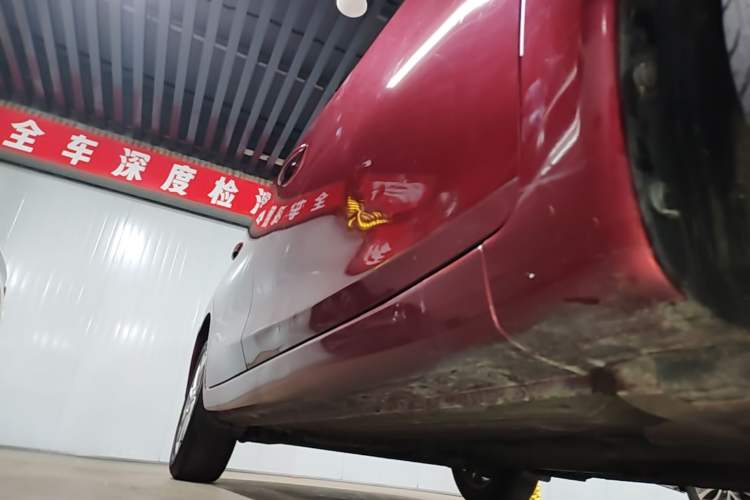 Used Nissan Tiida 2016 1.6L CVT Cool Dynamic Edition Right Side Sill