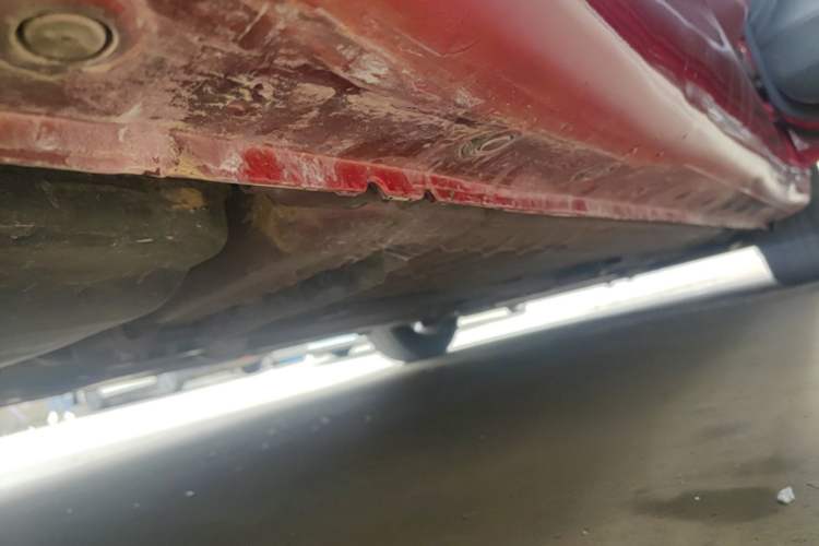 Used Nissan Tiida 2016 1.6L CVT Smart Drive Edition Right Side Sill