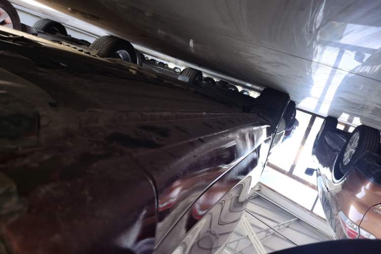 Used Nissan Tiida 2016 1.6L CVT ZhiZun Edition Right Side Sill