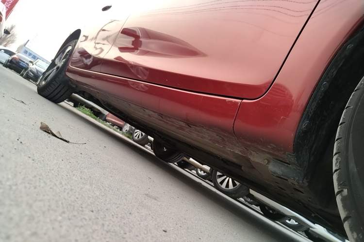 Used Nissan Tiida 2016 1.6L CVT Smart Drive Edition Right Side Sill