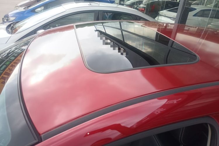 Used Nissan Tiida 2016 1.6L CVT ZhiZun Edition Roof