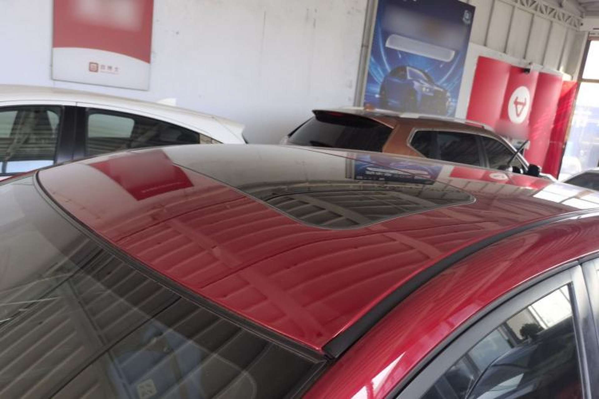 Used Nissan Tiida 2016 1.6L CVT ZhiZun Edition Roof