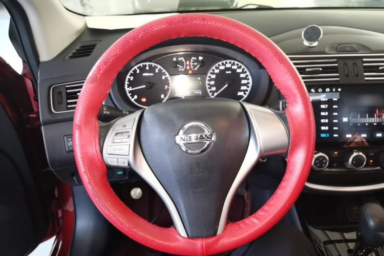 Used Nissan Tiida 2016 1.6L CVT Cool Dynamic Edition Steering Wheel