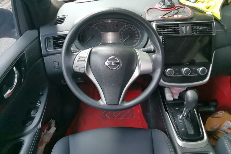 Used Nissan Tiida 2016 1.6L CVT Cool Dynamic Edition Steering Wheel