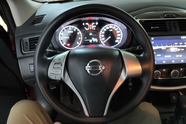 Used Nissan Tiida 2016 1.6L CVT Cool Dynamic Edition Steering Wheel