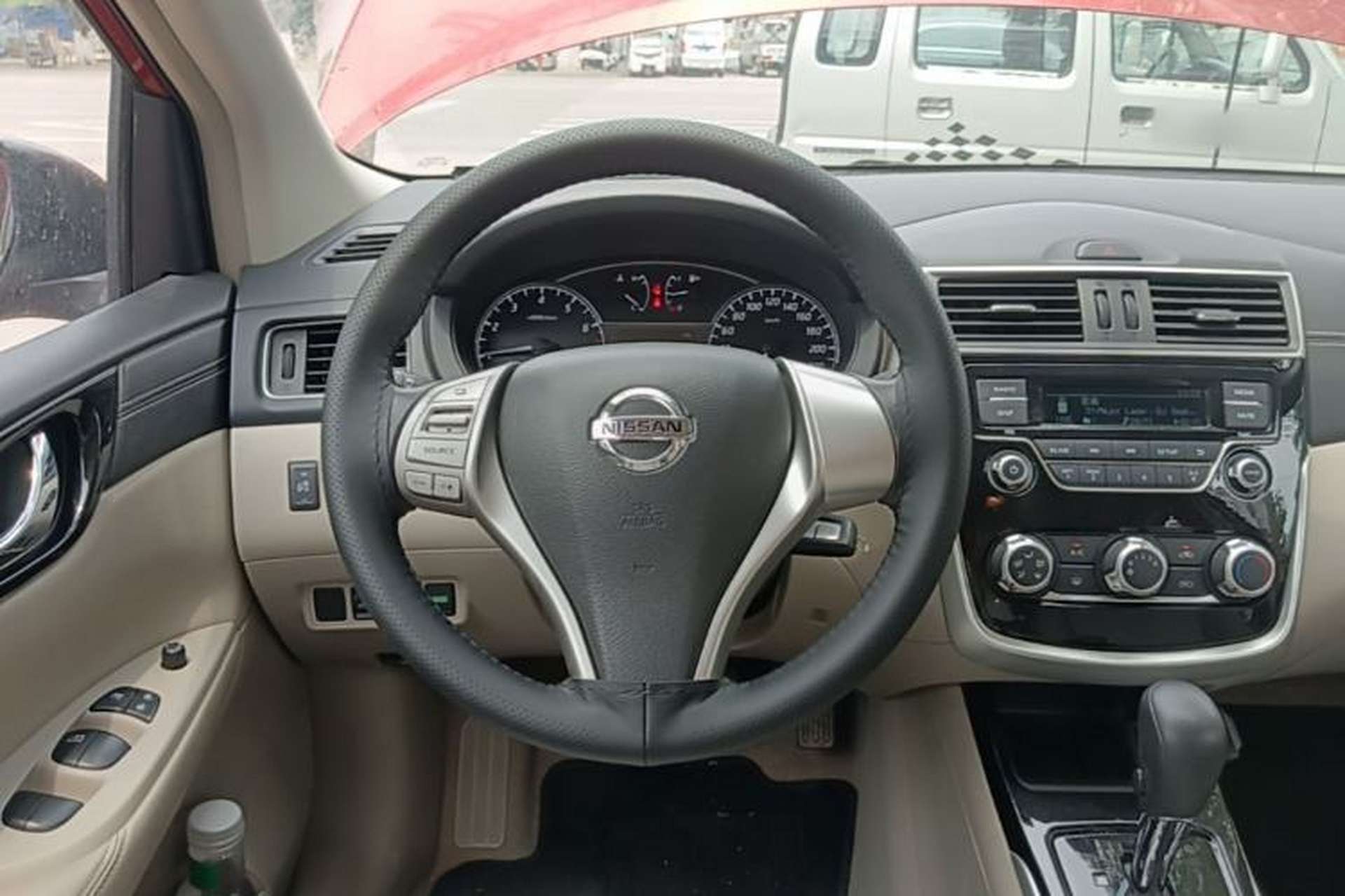 Used Nissan Tiida 2016 1.6L CVT Cool Dynamic Edition Steering Wheel