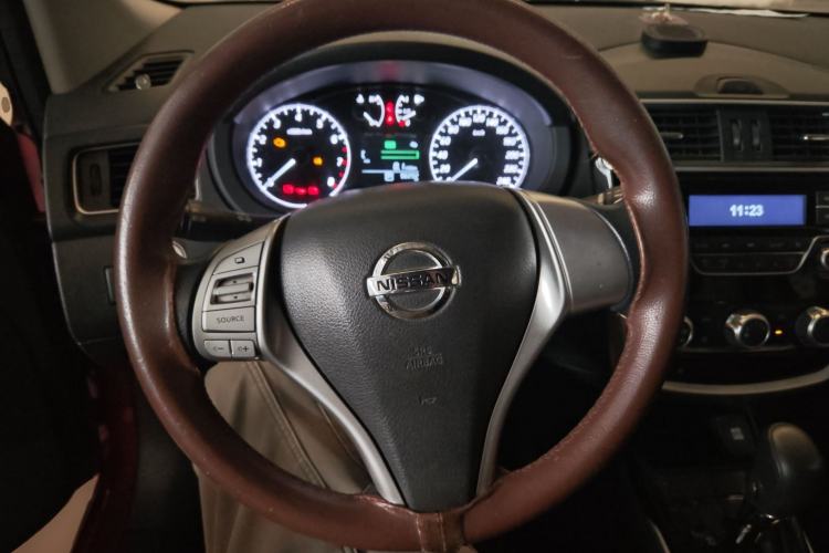Used Nissan Tiida 2016 1.6L CVT Cool Dynamic Edition Steering Wheel