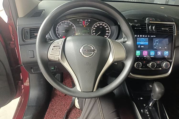Used Nissan Tiida 2016 1.6L CVT Cool Dynamic Edition Steering Wheel