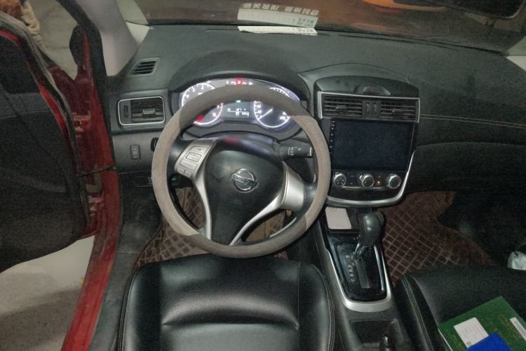 Used Nissan Tiida 2016 1.6L CVT Cool Dynamic Edition Steering Wheel