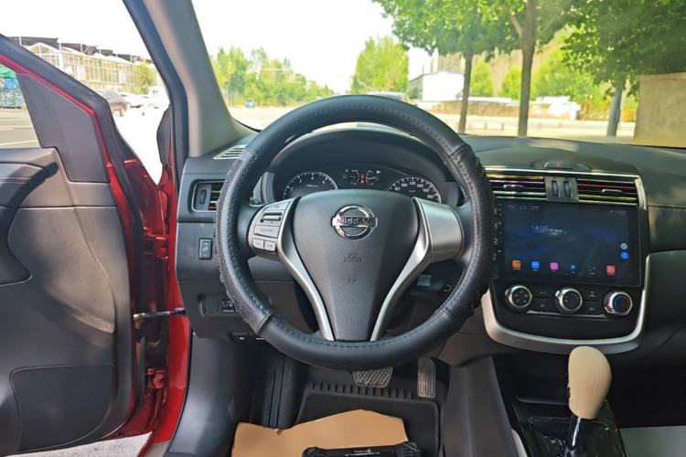 Used Nissan Tiida 2016 1.6L CVT Cool Dynamic Edition Steering Wheel