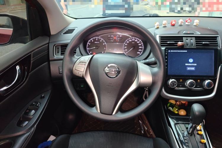 Used Nissan Tiida 2016 1.6L CVT Cool Dynamic Edition Steering Wheel