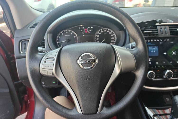Used Nissan Tiida 2016 1.6L CVT Cool Dynamic Edition Steering Wheel
