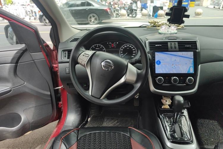 Used Nissan Tiida 2016 1.6L CVT Cool Dynamic Edition Steering Wheel