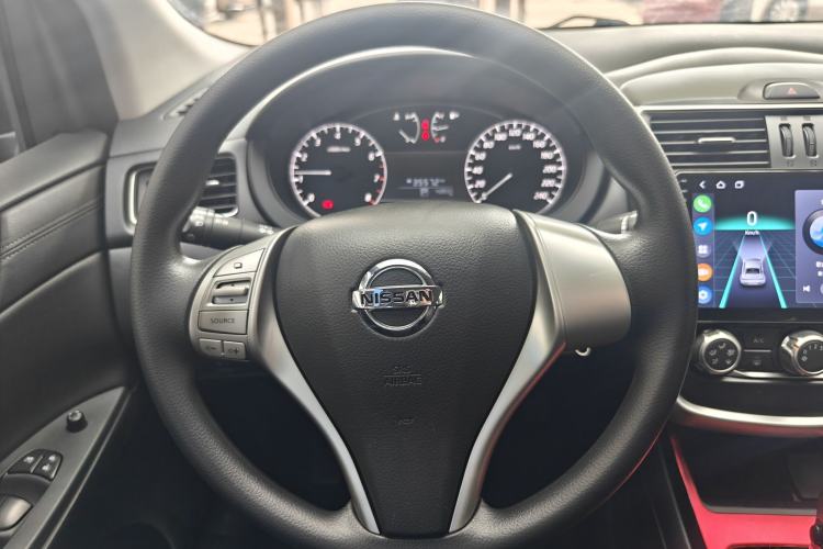 Used Nissan Tiida 2016 1.6L CVT Cool Dynamic Edition Steering Wheel
