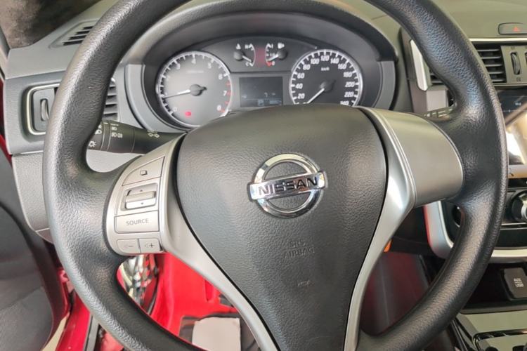 Used Nissan Tiida 2016 1.6L CVT Cool Dynamic Edition Steering Wheel