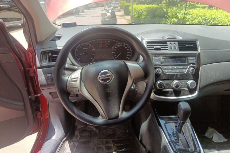 Used Nissan Tiida 2016 1.6L CVT Cool Dynamic Edition Steering Wheel
