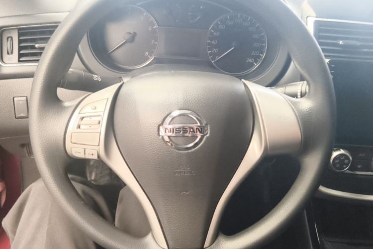 Used Nissan Tiida 2016 1.6L CVT Cool Dynamic Edition Steering Wheel