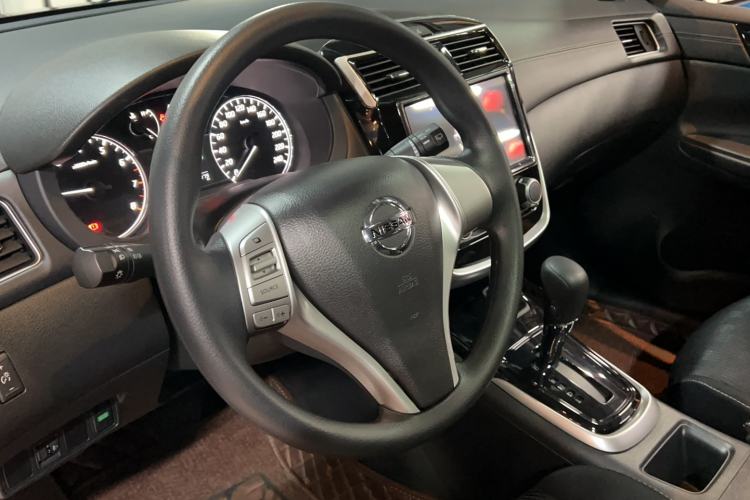 Used Nissan Tiida 2016 1.6L CVT Cool Dynamic Edition Steering Wheel