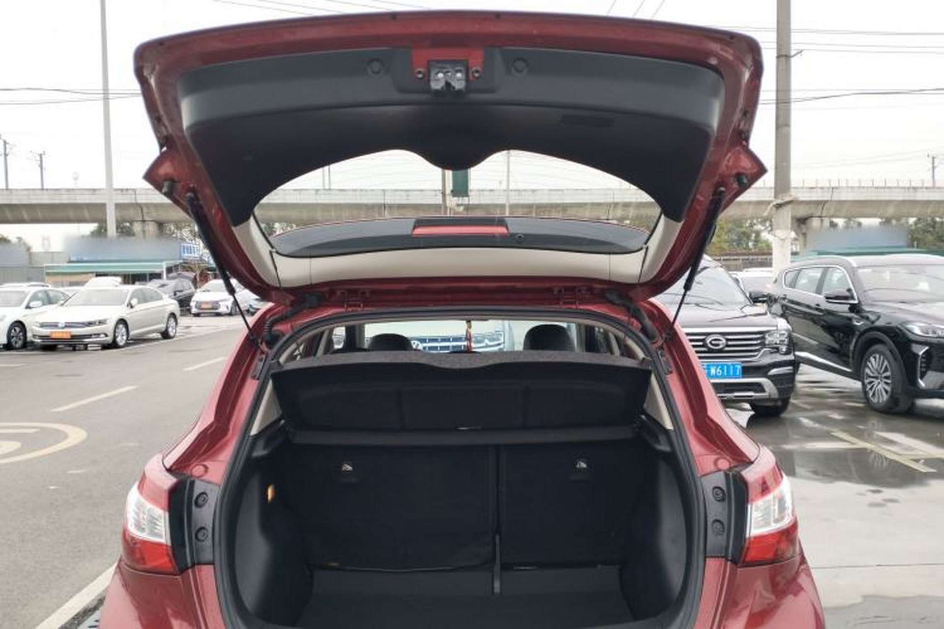 Used Nissan Tiida 2016 1.6L CVT Smart Drive Edition Trunk