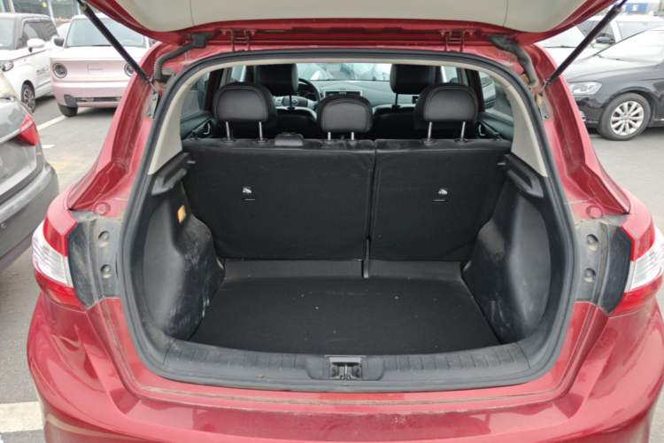 Used Nissan Tiida 2016 1.6L CVT Smart Drive Edition Trunk
