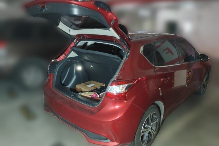 Used Nissan Tiida 2016 1.6L CVT Smart Drive Edition Trunk