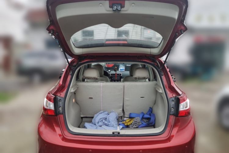 Used Nissan Tiida 2016 1.6L CVT Joyride Edition Trunk