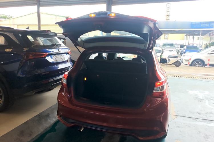 Used Nissan Tiida 2016 1.6L CVT Smart Drive Edition Trunk