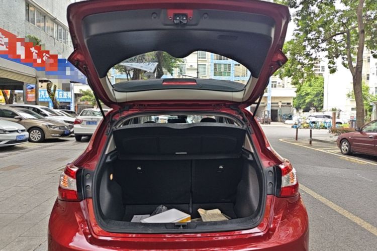 Used Nissan Tiida 2016 1.6L CVT Smart Drive Edition Trunk