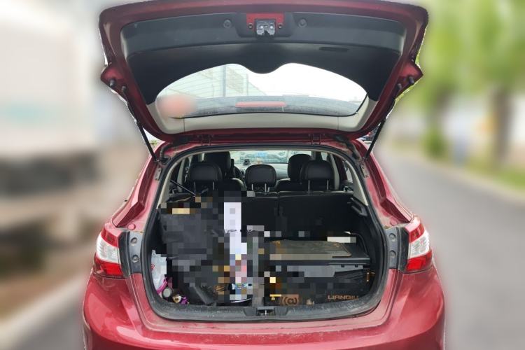Used Nissan Tiida 2016 1.6L CVT Smart Drive Edition Trunk