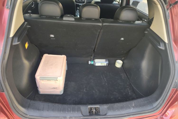 Used Nissan Tiida 2016 1.6L CVT Smart Drive Edition Trunk